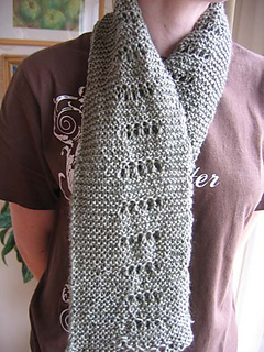 I_just_want_to_knit_shawl_scarf_small2