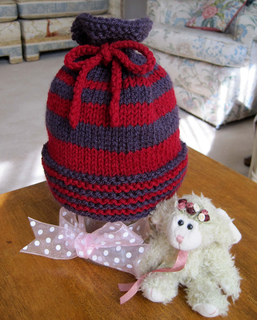 Woodsy_baby_hat_red_purple_2_cr_small2