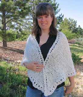 Easy_knit_shawl_on_e_3_small2