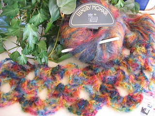 Lacy_fan_shawl_in_mohair_start_small2