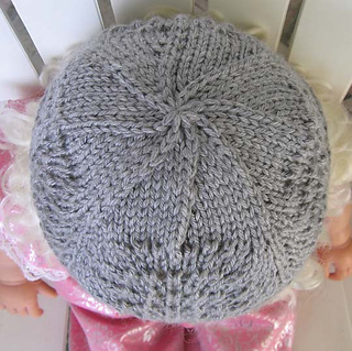 Lacy_baby_hat_gray_top_on_jessie_doll_small2
