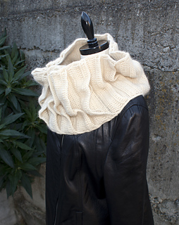 Nest_cowl_2_web_small2