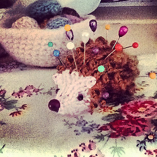 Hedgehog_pin_cushion_small2