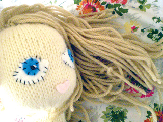 New_dot_pebbles_blonderav_small2