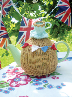 Royal_tea_cozy_small_im_small2