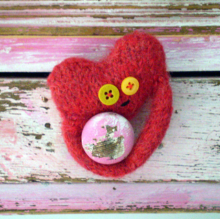 Hold_on_my_heart2_small2