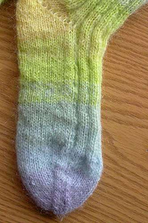 Kidm-socks3-det_small2