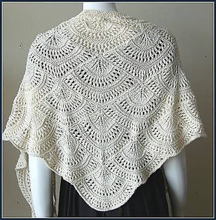 Psdk-scallop-shawl-back_small2