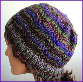 Moplus-violethat_small2