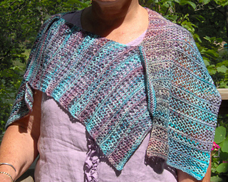 Petite_poncho_4_small2