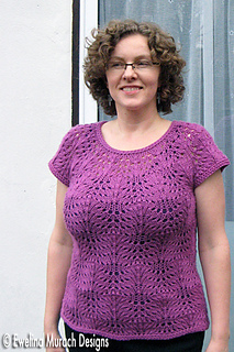 Feather_pullover_front_2_small2