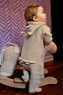 Owl_in_one_knitted_baby_onesie_2_small2