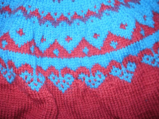 Pullover_with_horizontal_bands_small2