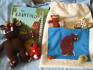 Gruffalo_and_bag__5__small2