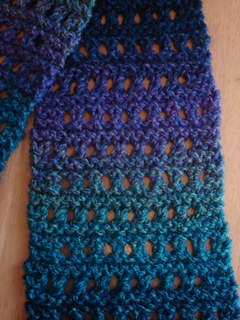 Eyeletscarf2_small2