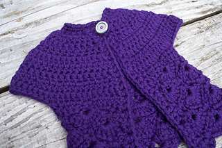 14-in-the-thick-of-it_crochet-baby-sweater_100-baby-sweater-patterns_08_small2