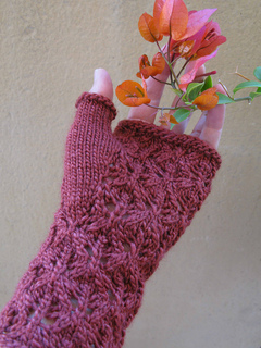 Leafyred2_small2