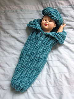 Cuddle_cocoon_blue_small2