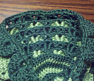 Hat_dragon_tail_inside_small_small2