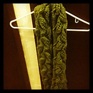 Leaf_entrelac_scarf_small2