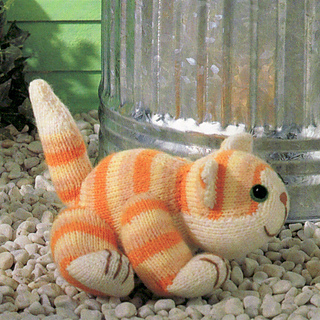 Knitted_ginger_tom_cat_small2
