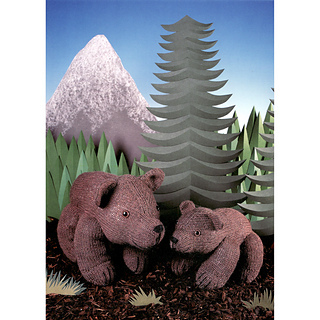 Knitted_grizzly_bears_small2