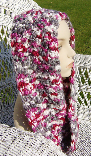 Infinityscarfmannequin2_medium