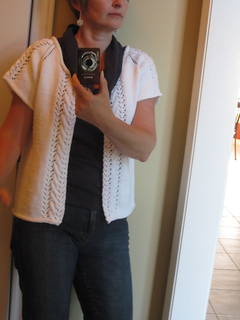 Carole_s_zoe_s_cardi_june_2010_011_small2