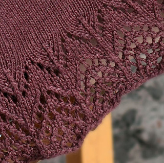 Lace_skirt_edge_small2