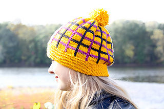 Tartania_hat_last_look_small2