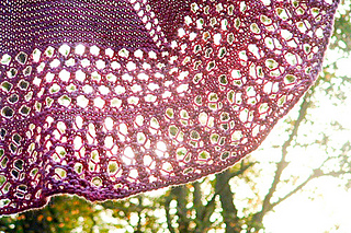 Lumina_sunray_closeup_the_knitting_vortex_small2