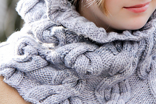 Chic_mega_cowl_cover_the_knitting_vortex_small2