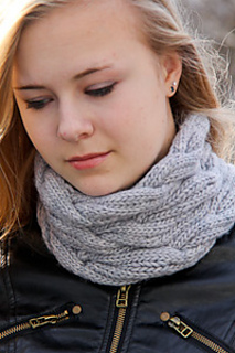 Melony_new-3_300_small2