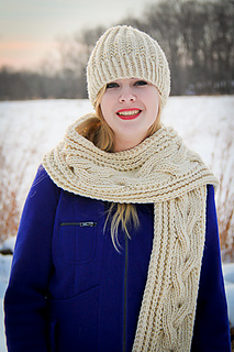 Fish_moderne_hat_scarf_the_knitting_vortex_small2