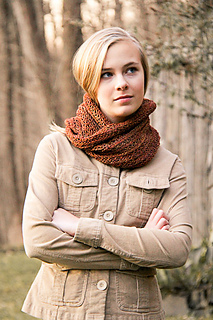 Roam_cowl_wrapped_small2
