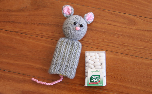 Tic_tacs_and_mouse_rect_medium