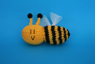 Bee_rect_small2