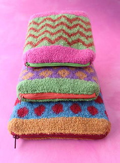 3_bags_on_pink_w-_motif_small_for_web_small2