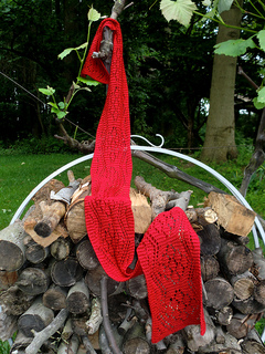 Pf-scarf-on-woodpile_small2