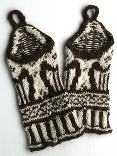 Pf-w4-wristarmers-wrist-side_small2