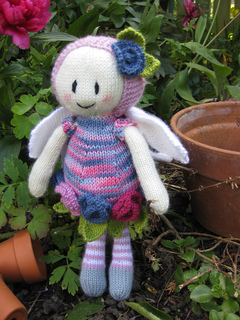 Daisydewdrop_064_small2