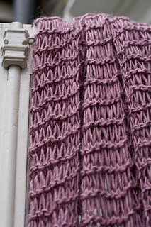 Scarf_close_up2_small2
