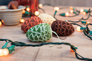Ostermiller-pinecones2_small2