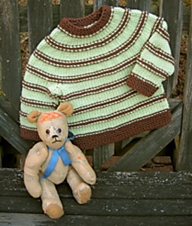 Two_color_stripes_baby_sweater_small2