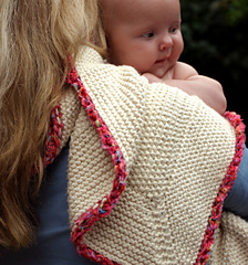 059_fabric_trimmed_blanket_small