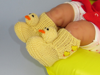 Baby_chick_booties4_small2