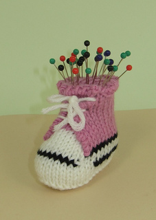 Converse_pin_cushion1_small2