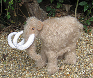 Mammoth_woolly_mammoth_by_madmonkeyknits6_small2