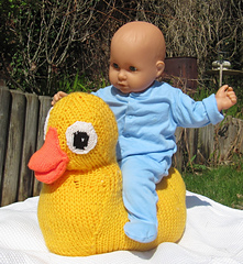 Giant_rubber_duck_toy_by_madmonkeyknits7_small
