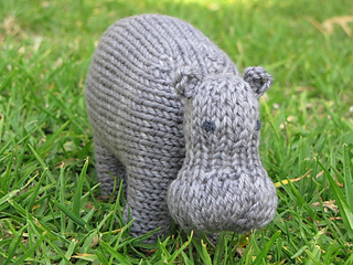 Hippo_knitting_pattern_small2